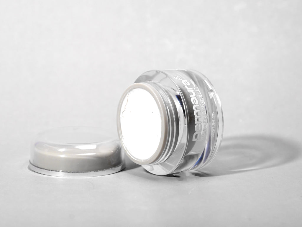 Dermaura Whitening Cream – Brighten, Hydrate & Glow